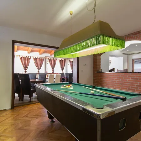 Casa vacanze Haus In Mit Pool Und Bergblick *
