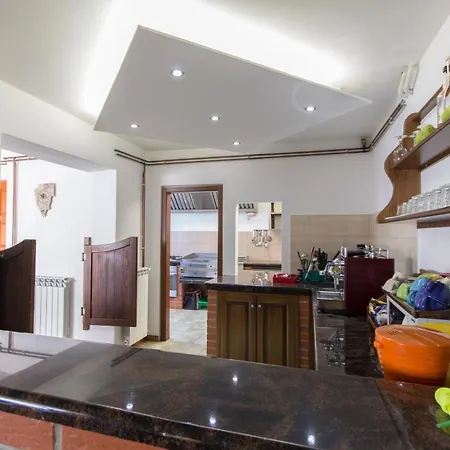 Haus In Mit Pool Und Bergblick Casa vacanze *